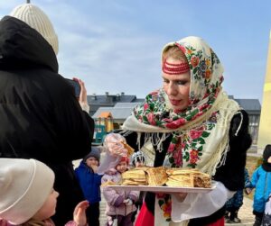 Масленицу встречаем - блинами угощаем!